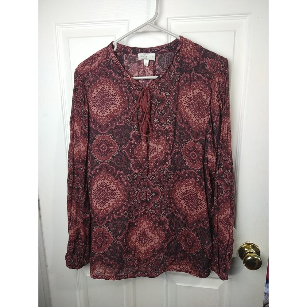 Lucky Brand woman L blouse Burgundy Paisley Semi Sheer Long Sleeve V Tassel